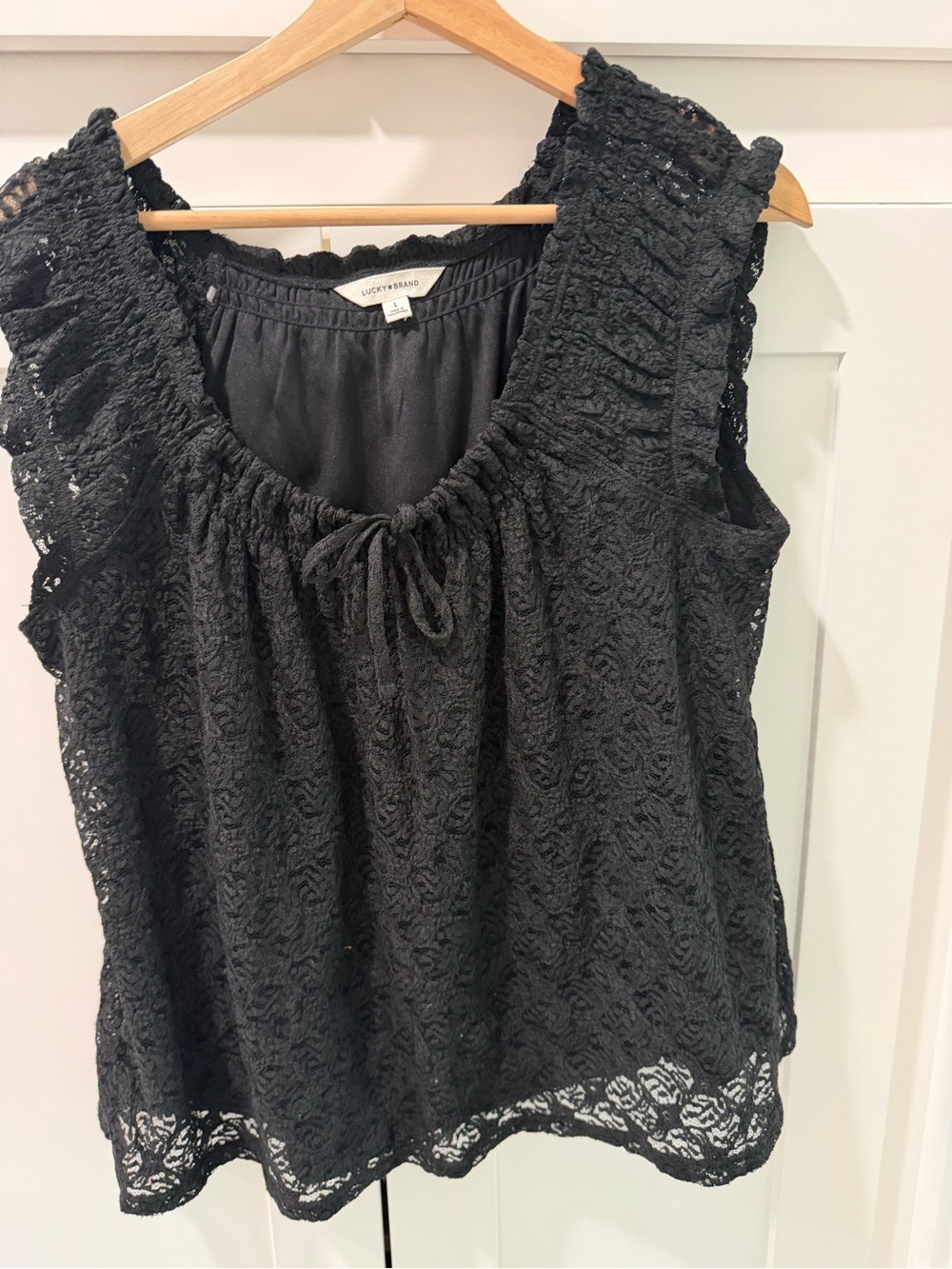 Lucky Brand Black Lace Scoop Neck Sleeveless top